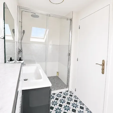 Maison Avec Piscine & Jardin Le Mans
